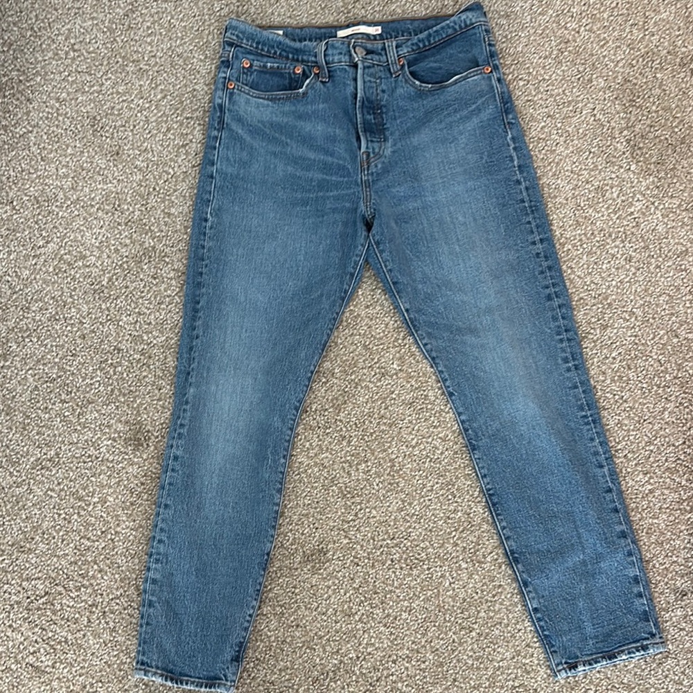 Levi’s wedgie jeans